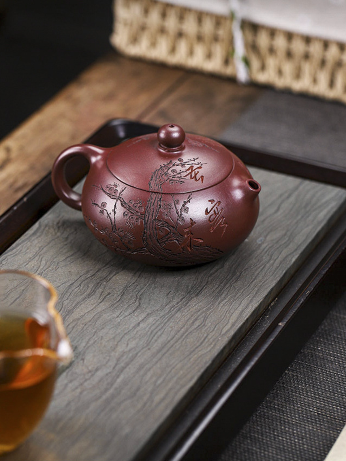Käsintehty Yixingin savea oleva ”Anxiang” (Hidden Fragrance 暗香) Xishi-teepannu
