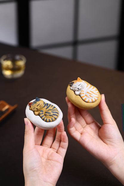 Nukkuva kissa – Yixingin zisha-teelemmikki