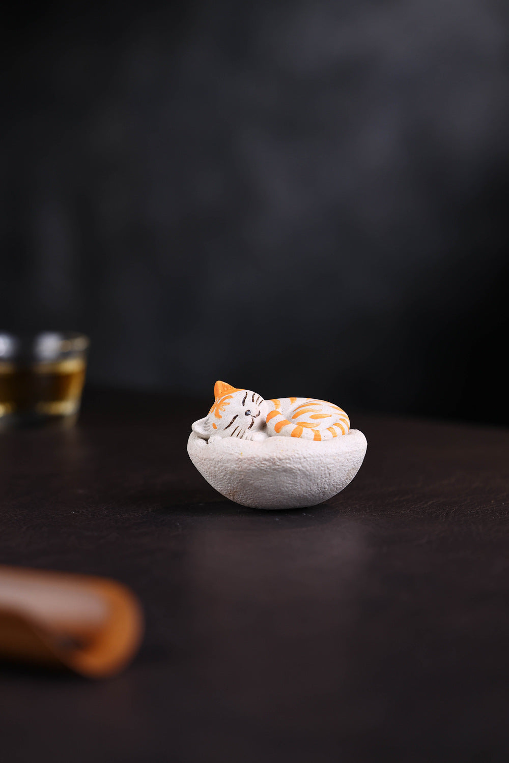 Nukkuva kissa – Yixingin zisha-teelemmikki